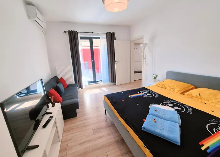 Plaza Residence Studio 2